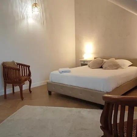 Grande Maison Bourgeoise La Fleche, Centre