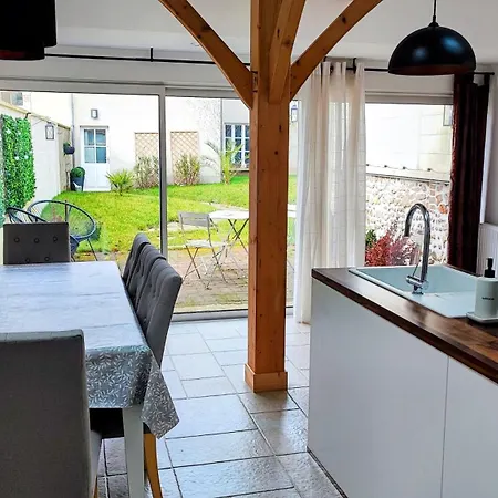 Grande Maison Bourgeoise La Fleche, Centre Σπίτι διακοπών *